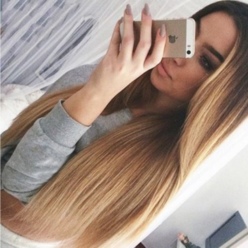 Gradient mid-length straight hair hood